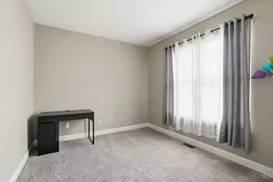 75 Triple Crown Cir, Springboro, OH 45066 - Photo 17