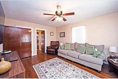 7651 Sagamore Drive, Cincinnati, OH 45236 - Photo 11