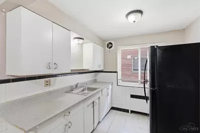 3911 E Gatewood Lane, Silverton, OH 45236 - Photo 11