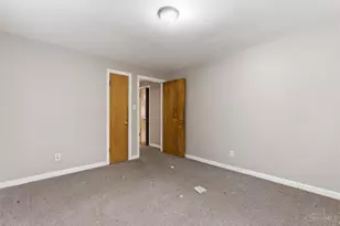 3911 E Gatewood Ln, Silverton, OH 45236 - Photo 15