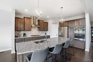2759 Buckridge Dr, Cincinnati, OH 45233 - Photo 11