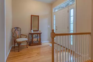 9601 Pebble View Dr, Colerain Township, OH 45252 - Photo 7