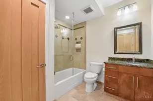 428 Oregon St, Cincinnati, OH 45202 - Photo 41