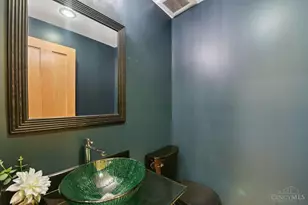 428 Oregon St, Cincinnati, OH 45202 - Photo 17