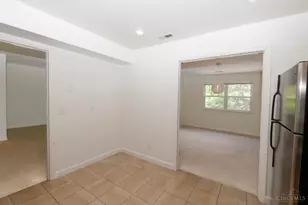 3768 Ashworth Dr, Cincinnati, OH 45208 - Photo 11