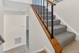 1486 Meadowbright Ln, Cincinnati, OH 45230 - Photo 7