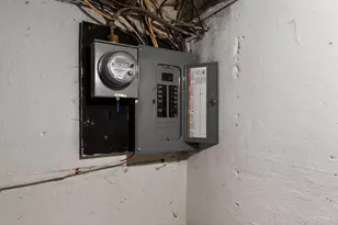 1166 Groesbeck Rd, Cincinnati, OH 45224 - Photo 27