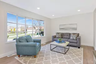 10483 Toulon Dr, Springfield Township, OH 45240 - Photo 15