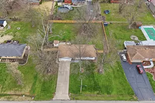 588 Berdale Ln, Union Township, OH 45244 - Photo 39