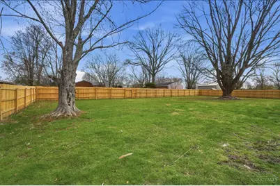 588 Berdale Lane, Union Township, OH 45244 - Photo 35