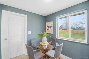 588 Berdale Ln, Union Township, OH 45244 - Photo 15