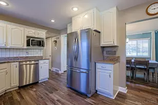 946 Mc Kelvey Rd, Springfield Township, OH 45231 - Photo 15