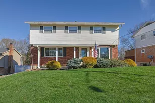 946 Mc Kelvey Rd, Springfield Township, OH 45231 - Photo 1