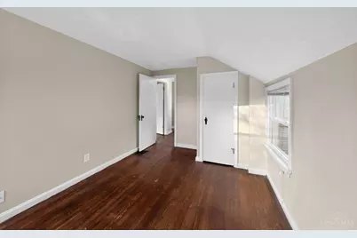 1735 Ashbrook Drive, Cincinnati, OH 45238 - Photo 17