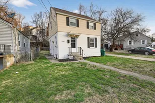 1735 Ashbrook Dr, Cincinnati, OH 45238 - Photo 3