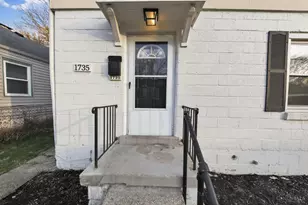 1735 Ashbrook Dr, Cincinnati, OH 45238 - Photo 5