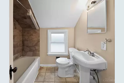 1735 Ashbrook Drive, Cincinnati, OH 45238 - Photo 19