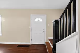 1735 Ashbrook Dr, Cincinnati, OH 45238 - Photo 7