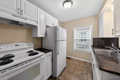 1735 Ashbrook Drive, Cincinnati, OH 45238 - Photo 13