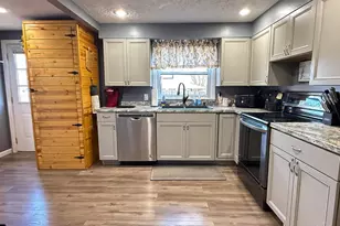 5545 Maple Grove Ave, Blanchester, OH 45107 - Photo 3