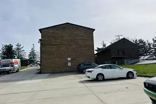 6211 Cheviot Rd, Green Township, OH 45247 - Photo 3