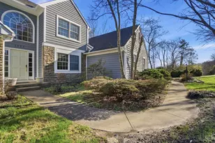 6637 Wyndwatch Dr, Cincinnati, OH 45230 - Photo 3