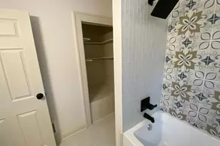 2217 Crane Ave, Cincinnati, OH 45207 - Photo 7