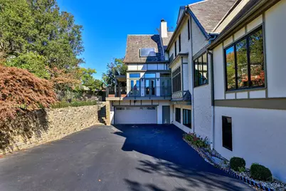 1121 Edwards Road, Cincinnati, OH 45208 - Photo 9