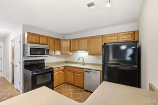 7216 Creekview Dr, Colerain Township, OH 45247 - Photo 9