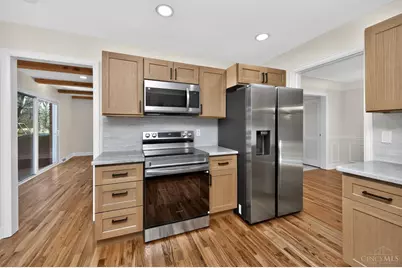 9458 Leebrook Drive, Springfield Township, OH 45231 - Photo 13