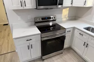 507 S Broadway St, Williamsburg Township, OH 45176 - Photo 5