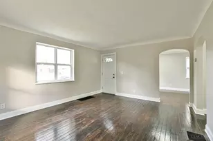 6402 Mayflower Ave, Golf Manor, OH 45237 - Photo 7