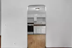 4669 Kirby Ave, Cincinnati, OH 45223 - Photo 13