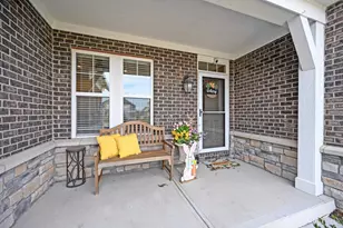 2735 Buckridge Dr, Miami Township, OH 45233 - Photo 5