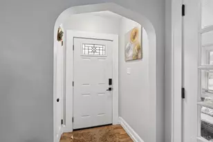 1858 Garden Ln, Cincinnati, OH 45237 - Photo 3