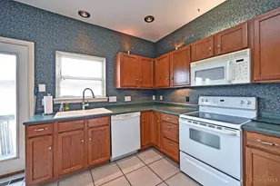 938 Weninger Cir, Cincinnati, OH 45203 - Photo 21