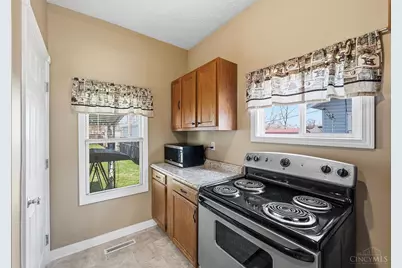 609 Buena Avenue, Middletown, OH 45044 - Photo 11