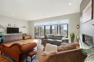 5971 Woodland Ln, Columbia Township, OH 45227 - Photo 7