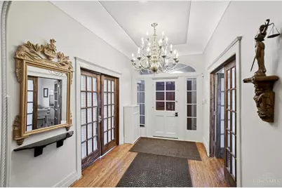 2406 Auburn Avenue, Cincinnati, OH 45219 - Photo 3