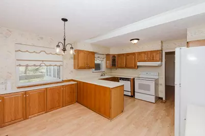 4390 Overland Trail, Kettering, OH 45429 - Photo 13