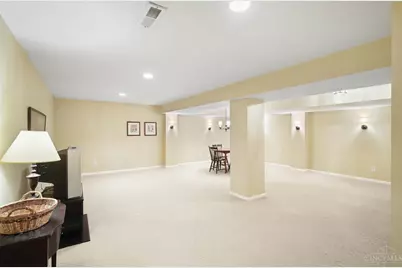 1318 Hayward Court, Cincinnati, OH 45208 - Photo 47