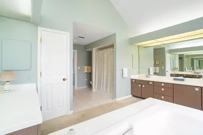 1318 Hayward Court, Cincinnati, OH 45208 - Photo 37