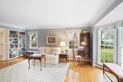 1318 Hayward Court, Cincinnati, OH 45208 - Photo 9