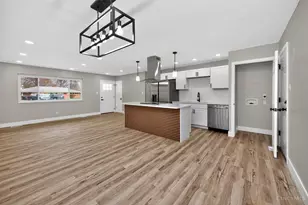 2351 Mercury Ave, Springfield Township, OH 45231 - Photo 21