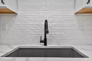 2351 Mercury Ave, Springfield Township, OH 45231 - Photo 17