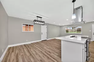 2351 Mercury Ave, Springfield Township, OH 45231 - Photo 13