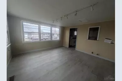 510 W Walnut Street, Franklin Township, OH 45120 - Photo 5