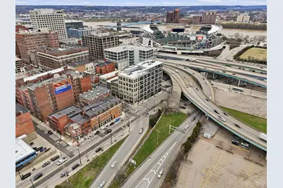 353 W Fourth Street #409, Cincinnati, OH 45202 - Photo 3