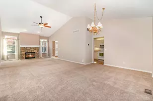 8018 Jeanne's Creek Ln, West Chester, OH 45069 - Photo 5