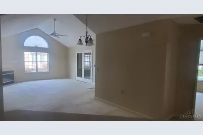 12086 Maxim Way #12086, Symmes Township, OH 45249 - Photo 9